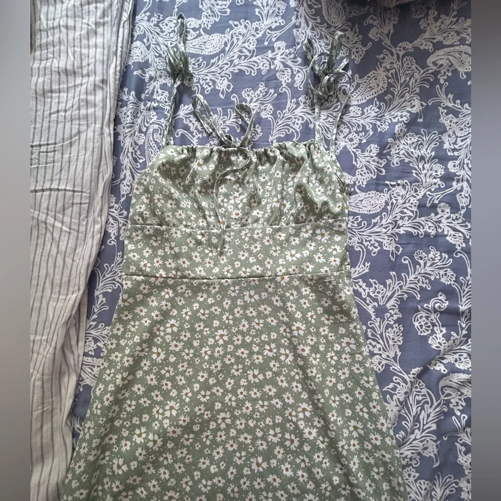 Longer summer dress - Picture 2 of 2